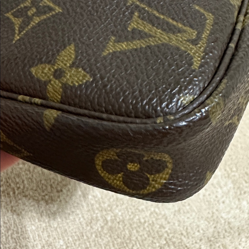 Louis Vuitton Classic Brown Monogram Pochette Accessories - Picture 10 of 14